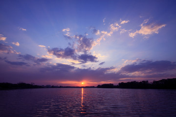 公司高层管理人员岗位职责